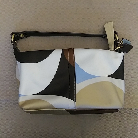 Mini Coach🌼 - Picture 5 of 8